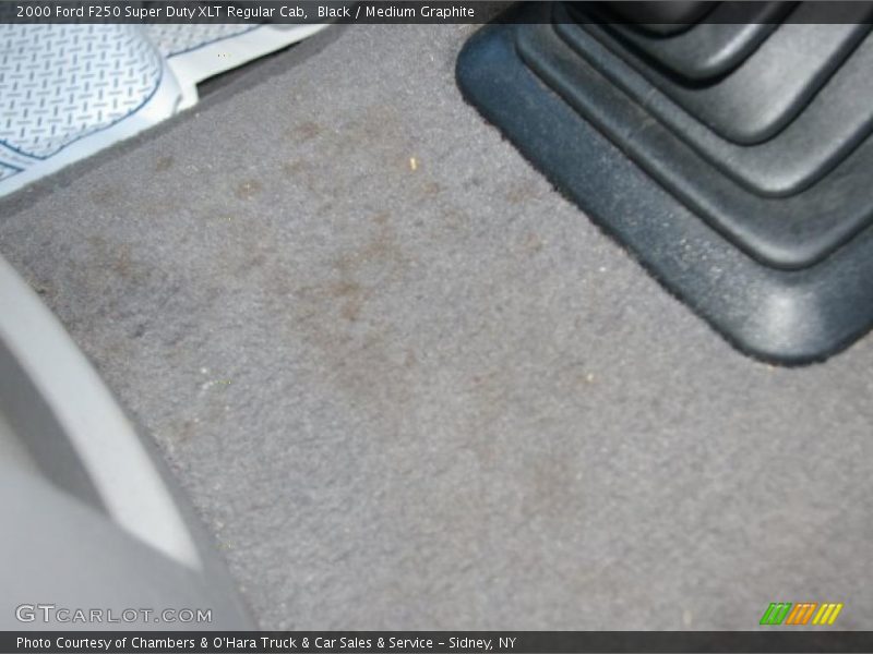 Black / Medium Graphite 2000 Ford F250 Super Duty XLT Regular Cab