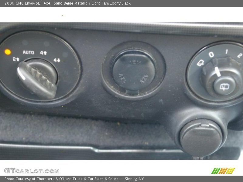 Sand Beige Metallic / Light Tan/Ebony Black 2006 GMC Envoy SLT 4x4