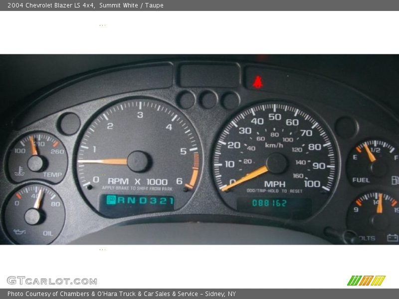 Summit White / Taupe 2004 Chevrolet Blazer LS 4x4