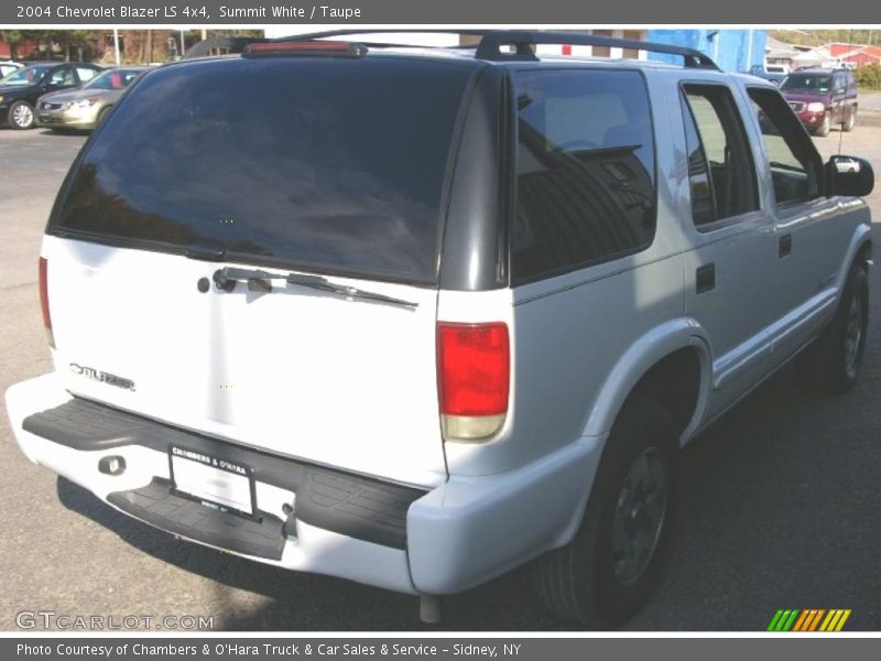 Summit White / Taupe 2004 Chevrolet Blazer LS 4x4