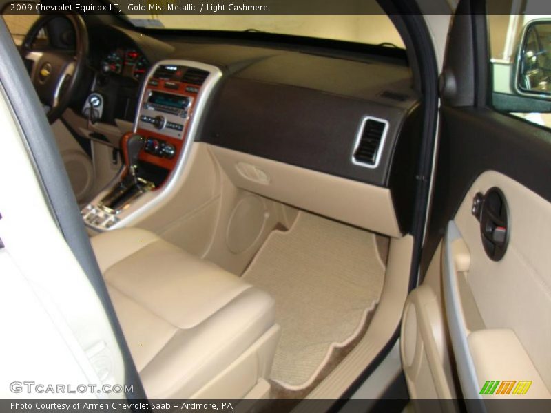  2009 Equinox LT Light Cashmere Interior