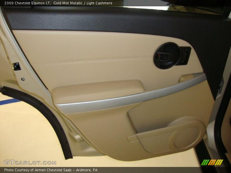 Door Panel of 2009 Equinox LT