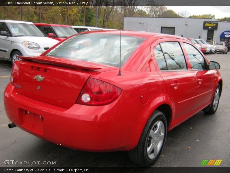 Victory Red / Gray 2005 Chevrolet Cobalt Sedan