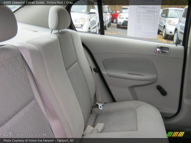 Victory Red / Gray 2005 Chevrolet Cobalt Sedan