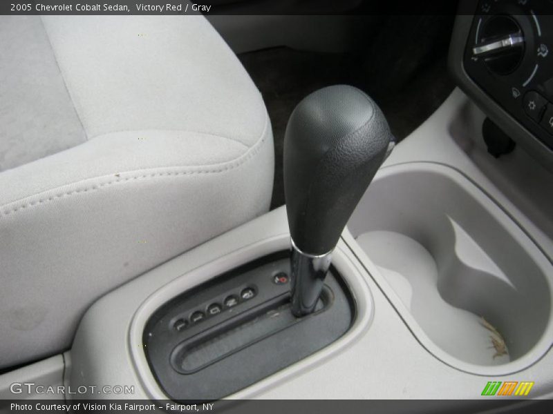 Victory Red / Gray 2005 Chevrolet Cobalt Sedan