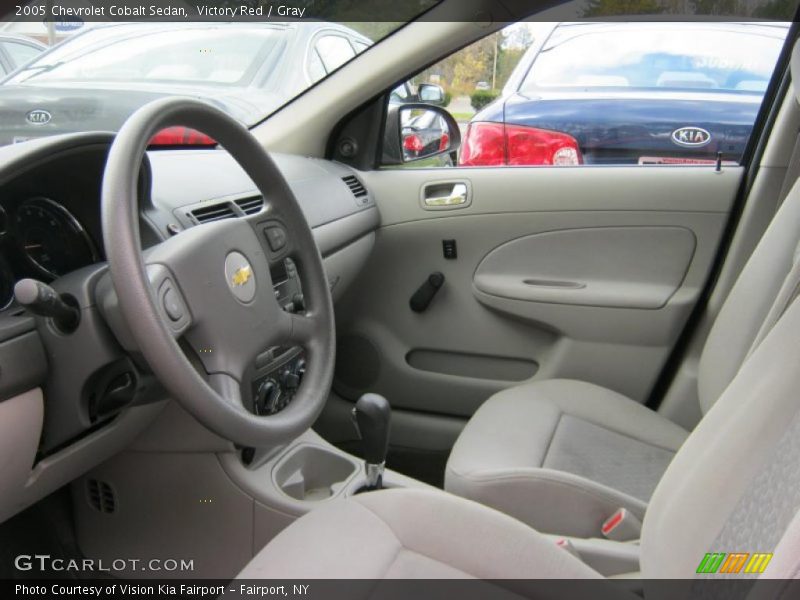 Victory Red / Gray 2005 Chevrolet Cobalt Sedan