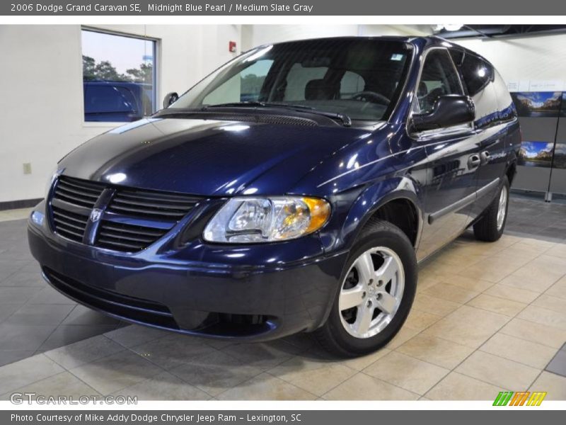 Midnight Blue Pearl / Medium Slate Gray 2006 Dodge Grand Caravan SE