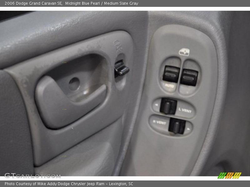 Midnight Blue Pearl / Medium Slate Gray 2006 Dodge Grand Caravan SE