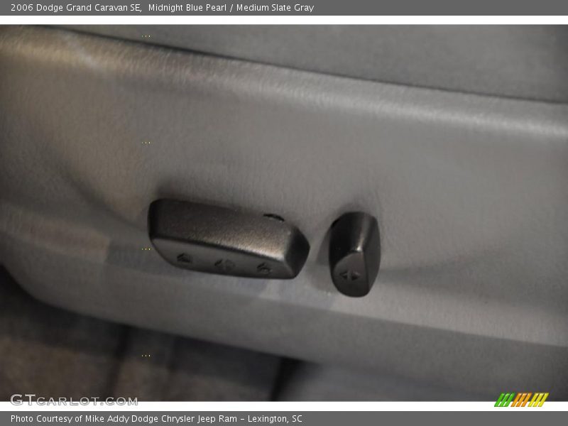 Midnight Blue Pearl / Medium Slate Gray 2006 Dodge Grand Caravan SE