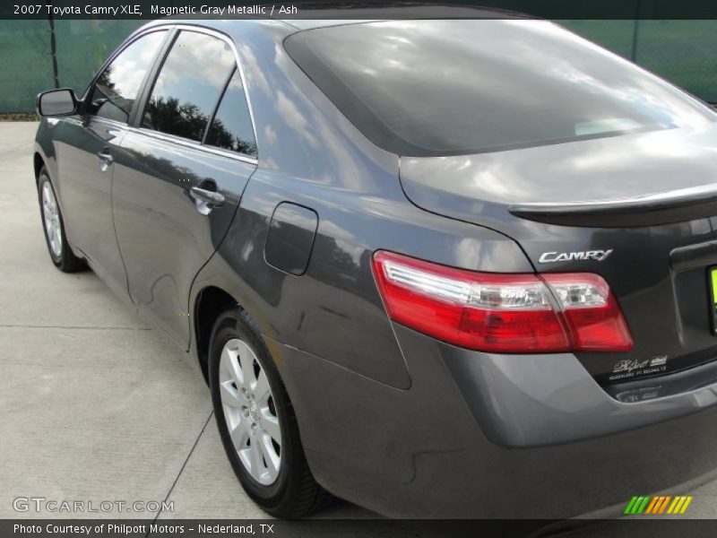 Magnetic Gray Metallic / Ash 2007 Toyota Camry XLE