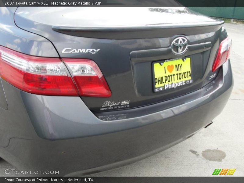 Magnetic Gray Metallic / Ash 2007 Toyota Camry XLE
