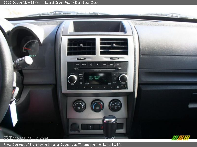 Natural Green Pearl / Dark Slate Gray 2010 Dodge Nitro SE 4x4