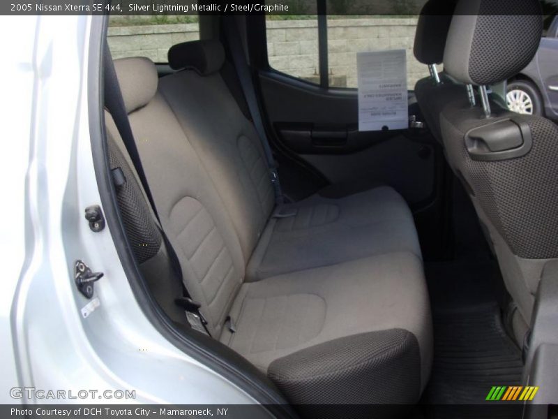 Silver Lightning Metallic / Steel/Graphite 2005 Nissan Xterra SE 4x4