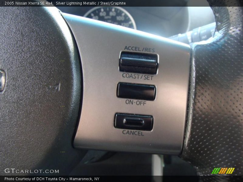 Silver Lightning Metallic / Steel/Graphite 2005 Nissan Xterra SE 4x4