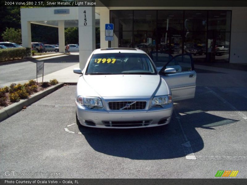 Silver Metallic / Light Taupe 2004 Volvo S80 2.5T