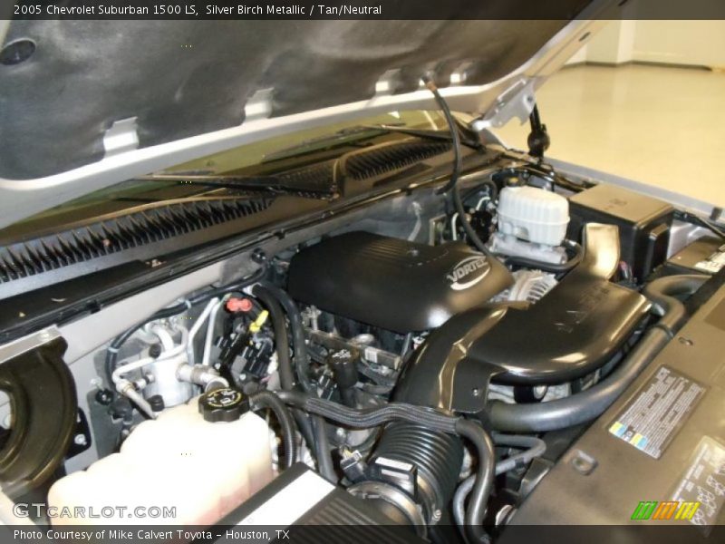  2005 Suburban 1500 LS Engine - 5.3 Liter OHV 16-Valve Vortec V8
