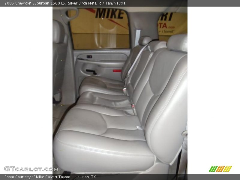 Silver Birch Metallic / Tan/Neutral 2005 Chevrolet Suburban 1500 LS