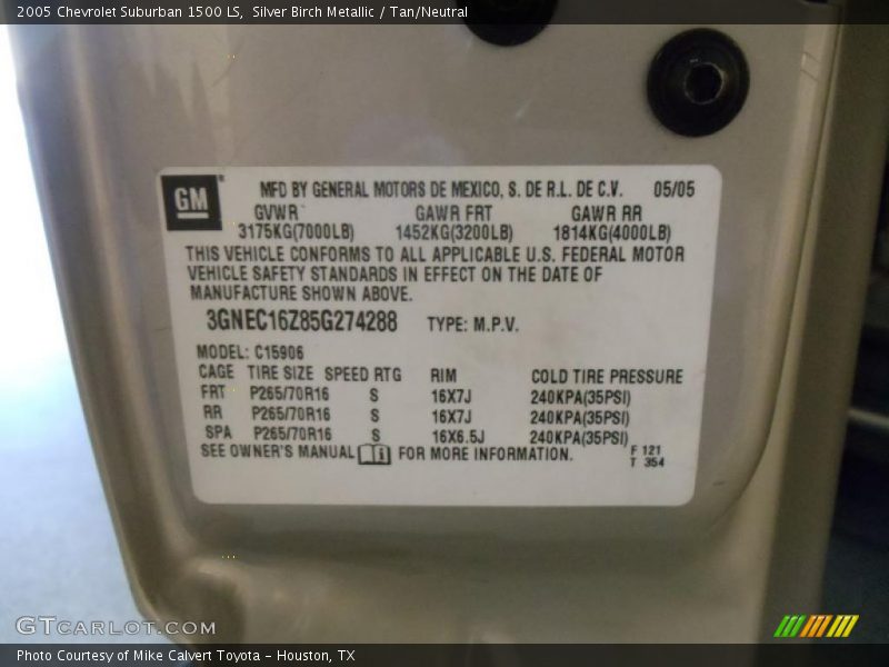 Info Tag of 2005 Suburban 1500 LS