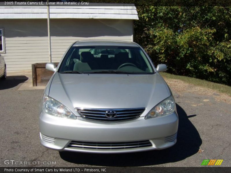 Lunar Mist Metallic / Gray 2005 Toyota Camry LE