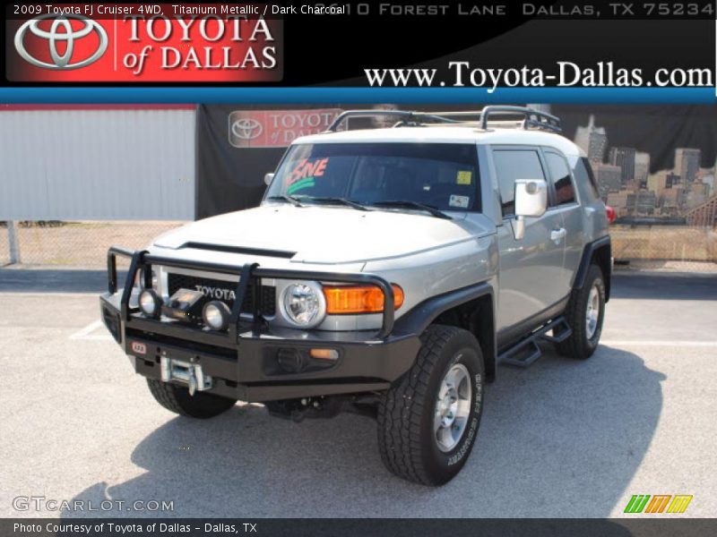 Titanium Metallic / Dark Charcoal 2009 Toyota FJ Cruiser 4WD