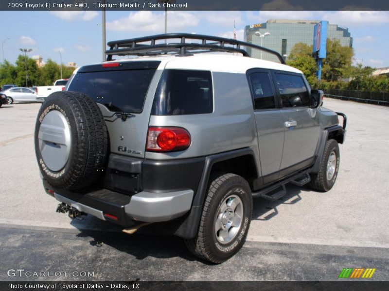 Titanium Metallic / Dark Charcoal 2009 Toyota FJ Cruiser 4WD