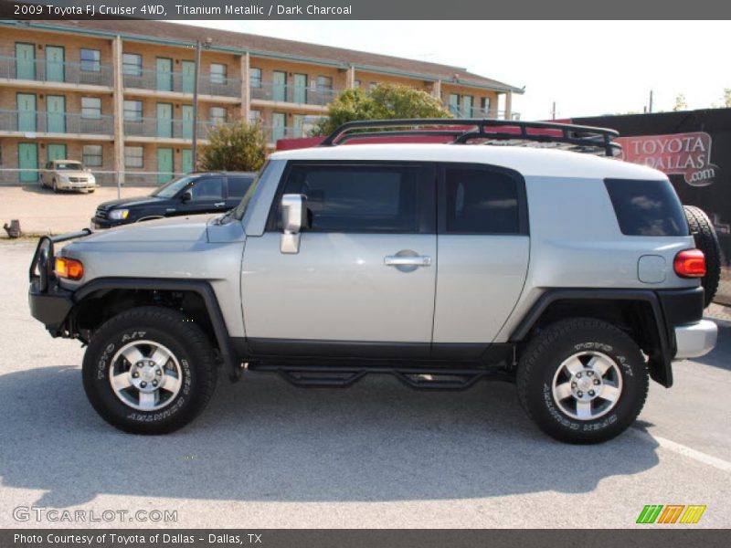 Titanium Metallic / Dark Charcoal 2009 Toyota FJ Cruiser 4WD