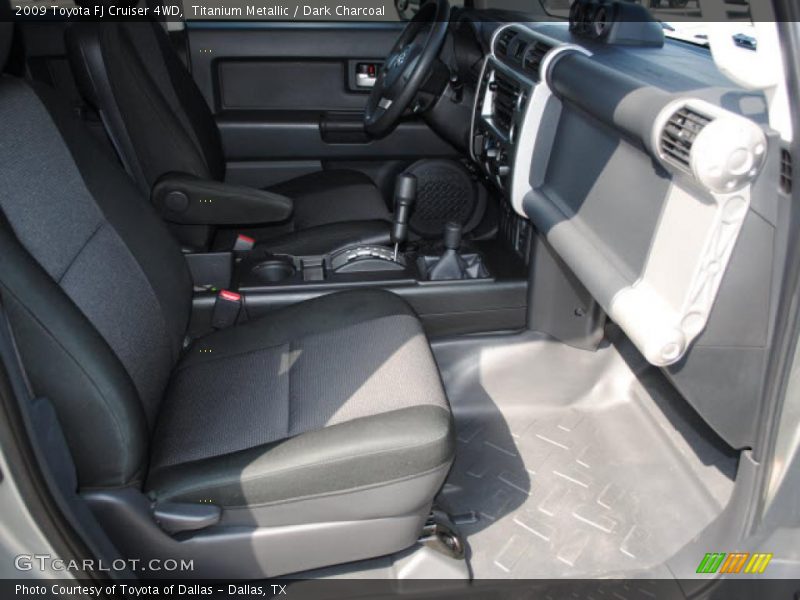 Titanium Metallic / Dark Charcoal 2009 Toyota FJ Cruiser 4WD