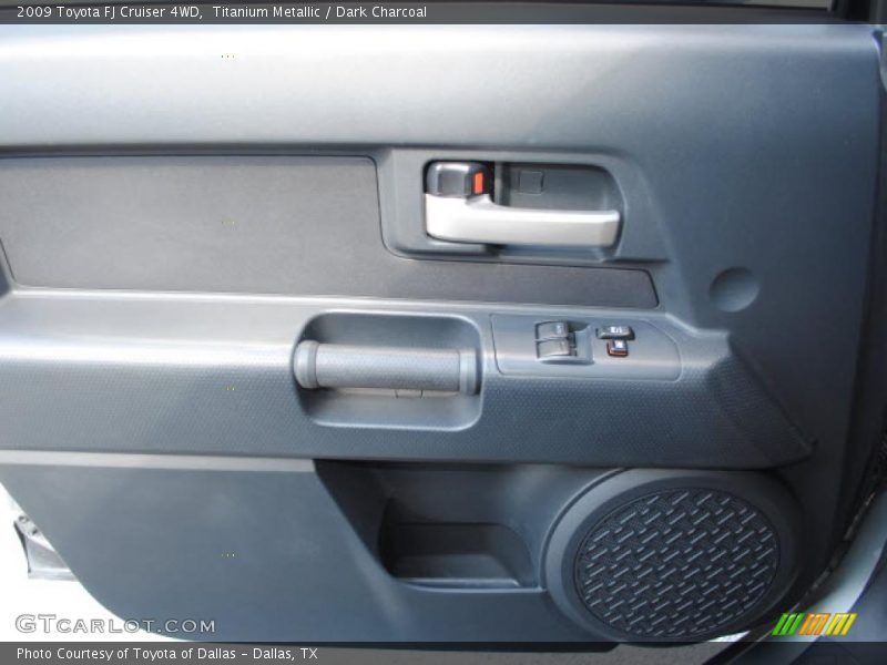Titanium Metallic / Dark Charcoal 2009 Toyota FJ Cruiser 4WD