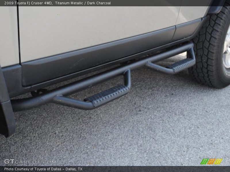 Titanium Metallic / Dark Charcoal 2009 Toyota FJ Cruiser 4WD