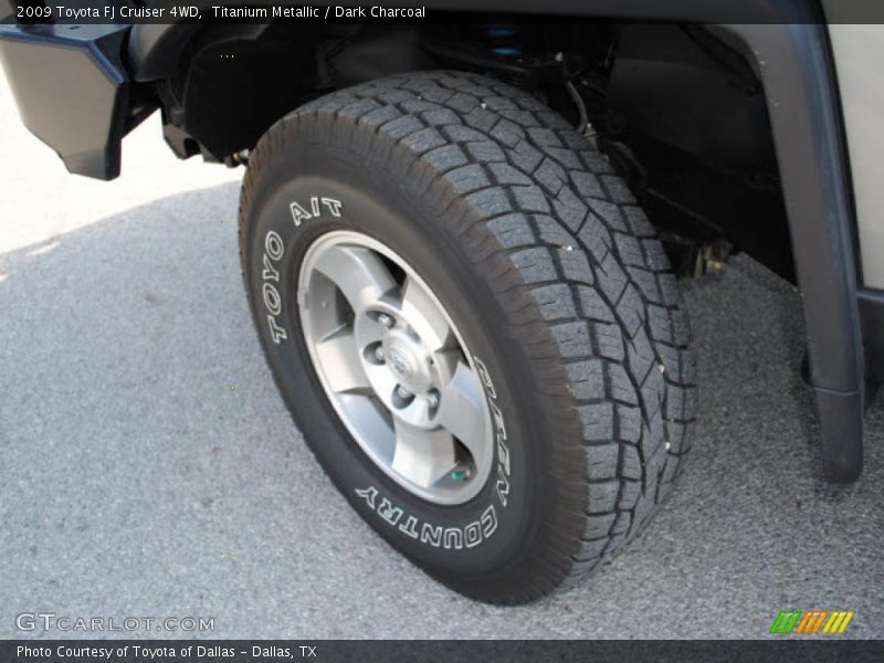 Titanium Metallic / Dark Charcoal 2009 Toyota FJ Cruiser 4WD