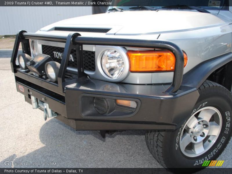 Titanium Metallic / Dark Charcoal 2009 Toyota FJ Cruiser 4WD