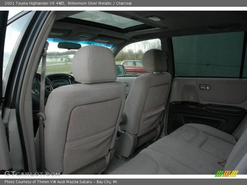 Millennium Silver Metallic / Charcoal 2001 Toyota Highlander V6 4WD