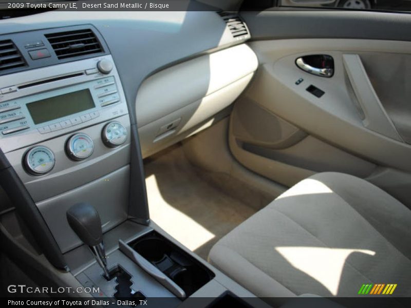 Desert Sand Metallic / Bisque 2009 Toyota Camry LE