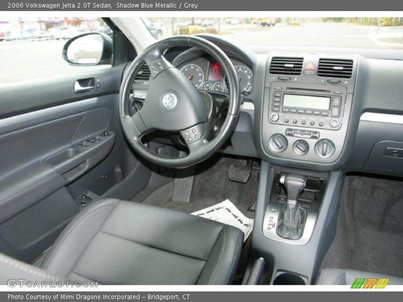  2006 Jetta 2.0T Sedan Grey Interior