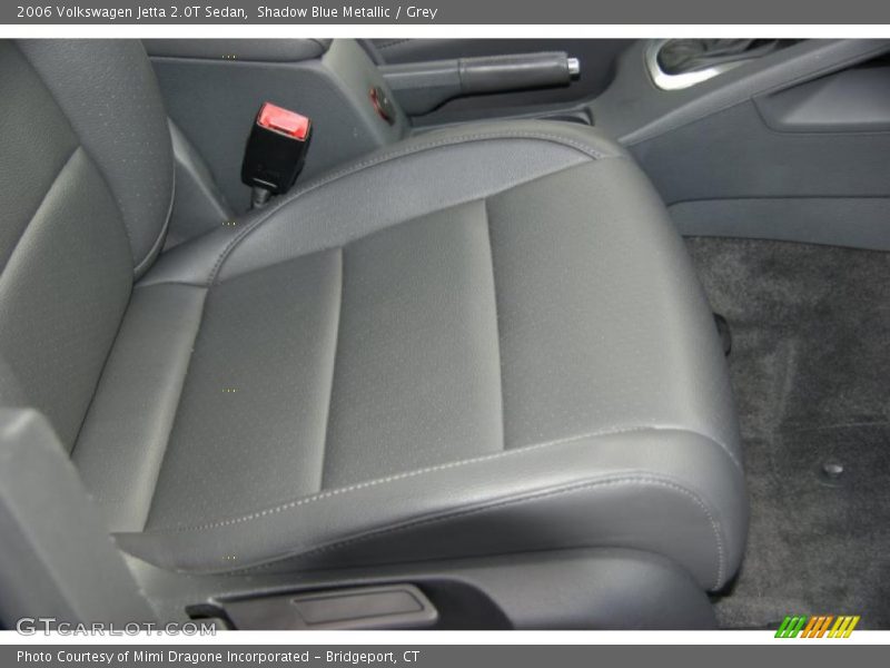  2006 Jetta 2.0T Sedan Grey Interior