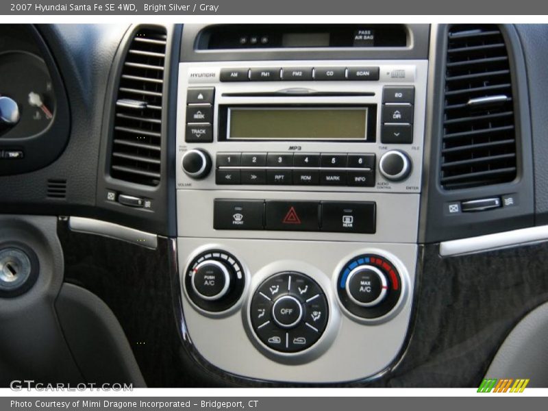 Bright Silver / Gray 2007 Hyundai Santa Fe SE 4WD