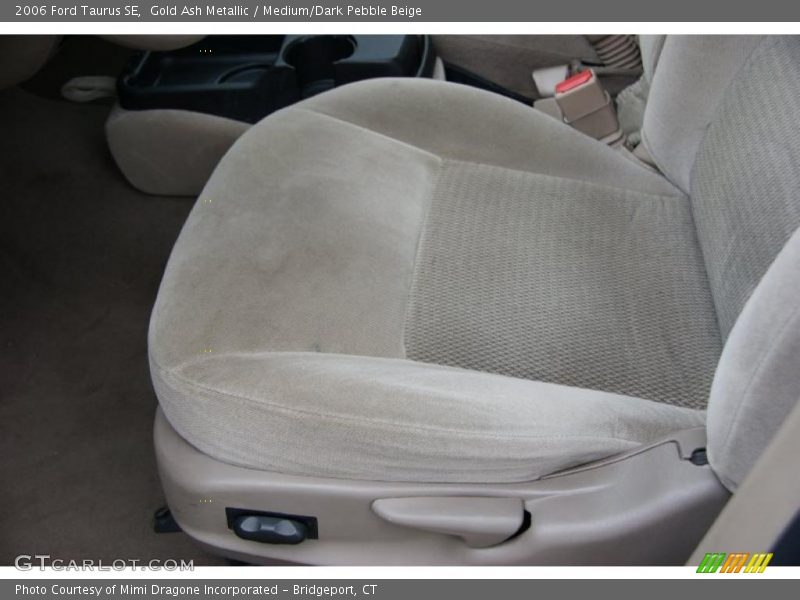 Gold Ash Metallic / Medium/Dark Pebble Beige 2006 Ford Taurus SE