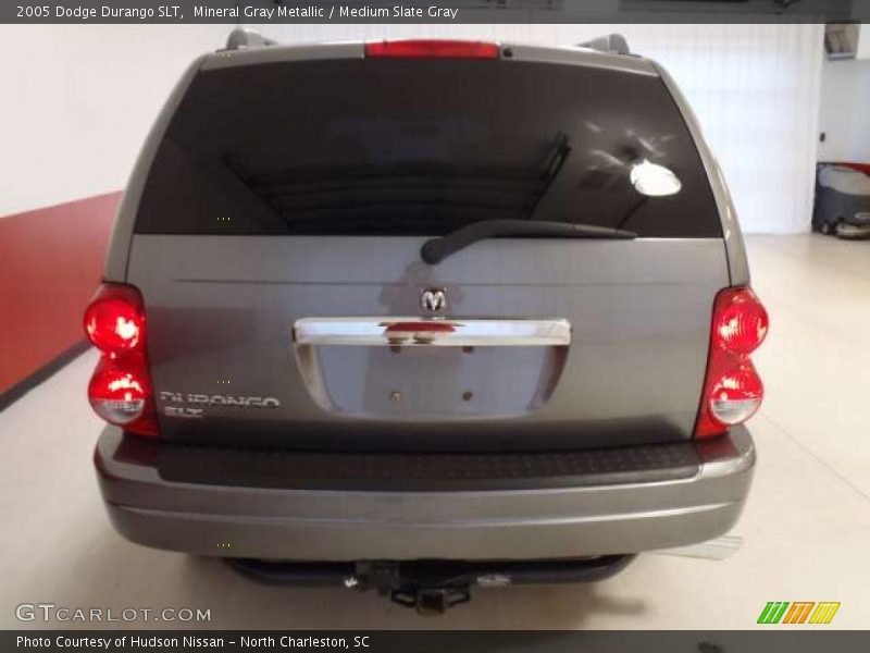 Mineral Gray Metallic / Medium Slate Gray 2005 Dodge Durango SLT