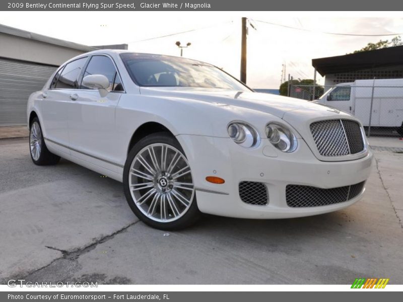 Glacier White / Magnolia 2009 Bentley Continental Flying Spur Speed