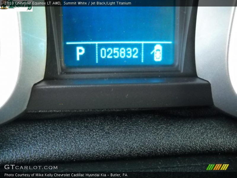 Summit White / Jet Black/Light Titanium 2010 Chevrolet Equinox LT AWD