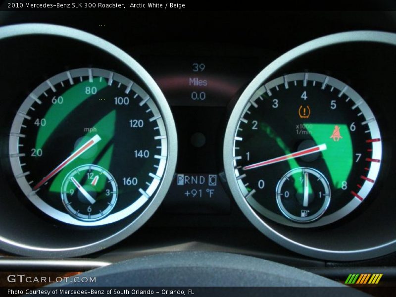 Arctic White / Beige 2010 Mercedes-Benz SLK 300 Roadster