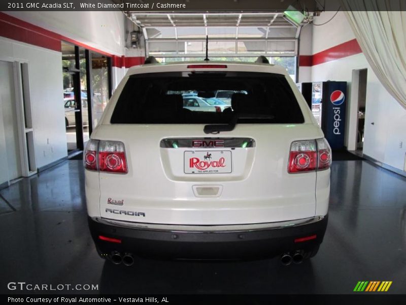 White Diamond Tintcoat / Cashmere 2011 GMC Acadia SLT