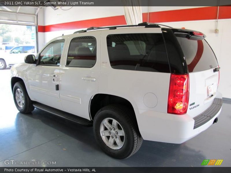 Summit White / Light Titanium 2011 GMC Yukon SLT
