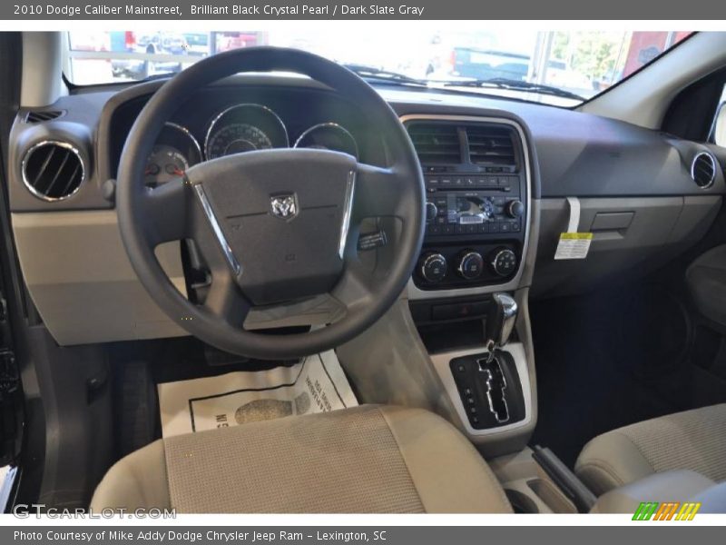 Brilliant Black Crystal Pearl / Dark Slate Gray 2010 Dodge Caliber Mainstreet