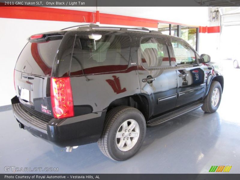 Onyx Black / Light Tan 2011 GMC Yukon SLT