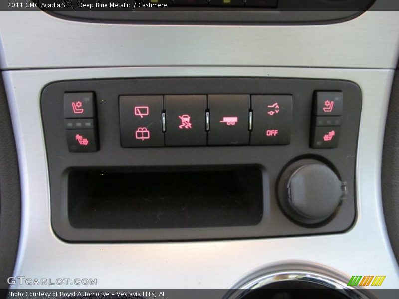 Controls of 2011 Acadia SLT