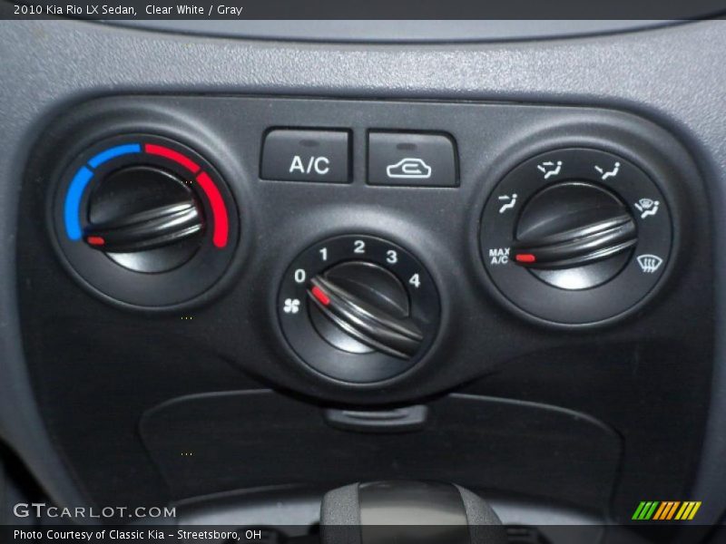 Controls of 2010 Rio LX Sedan