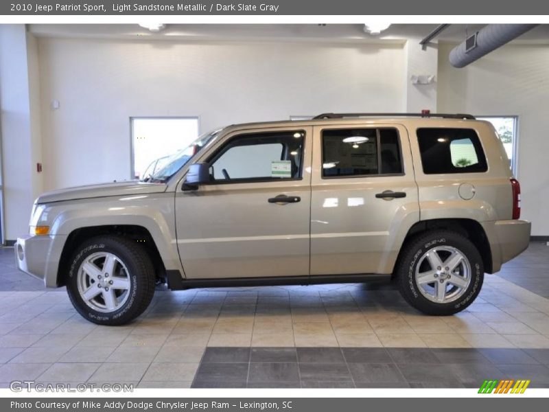 Light Sandstone Metallic / Dark Slate Gray 2010 Jeep Patriot Sport