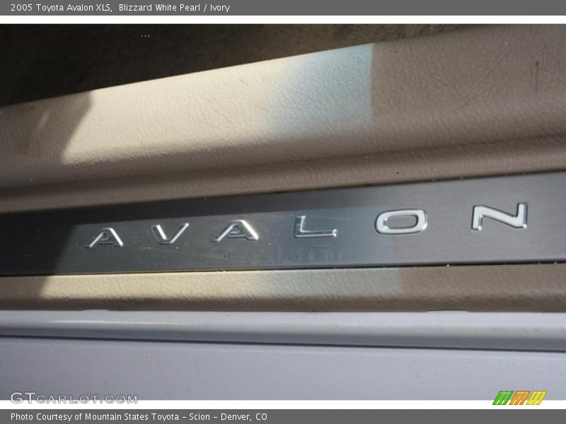 Blizzard White Pearl / Ivory 2005 Toyota Avalon XLS