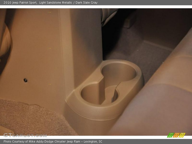 Light Sandstone Metallic / Dark Slate Gray 2010 Jeep Patriot Sport